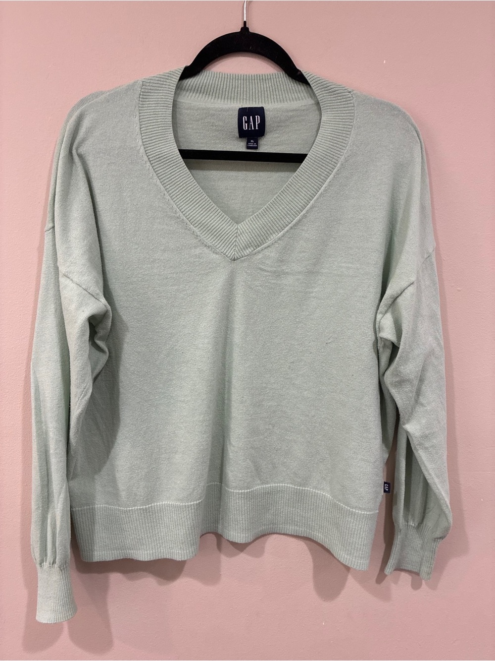 GAP Women's V-Neck Light Mint Green Sweater